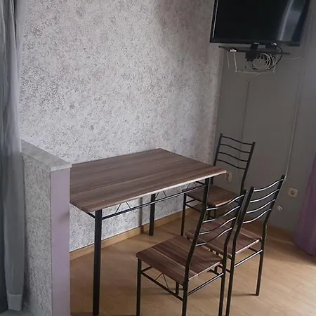 & Tony Apartment *