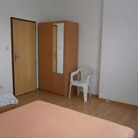 & Tony Tribunj (Sibenik-Knin)