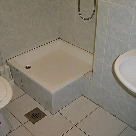 & Tony Apartament *