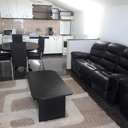& Tony Apartment *