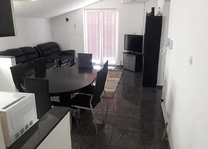 Appartement & Tony *